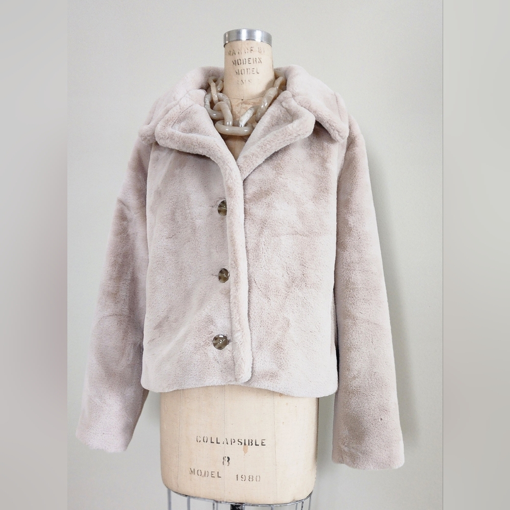 NWOT Faux Fur Jacket